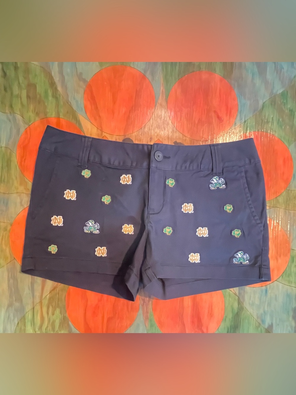 Notre Dame Fighting Irish Embroidered Logos Shorts Size 11 E5 College Classics